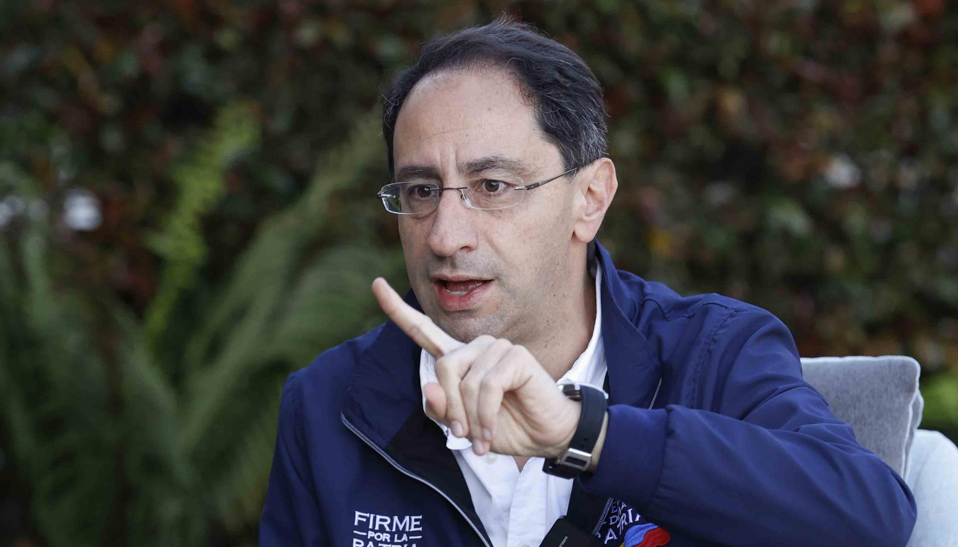 José Manuel Restrepo, hablando en entrevista con EFE, en Bogotá 