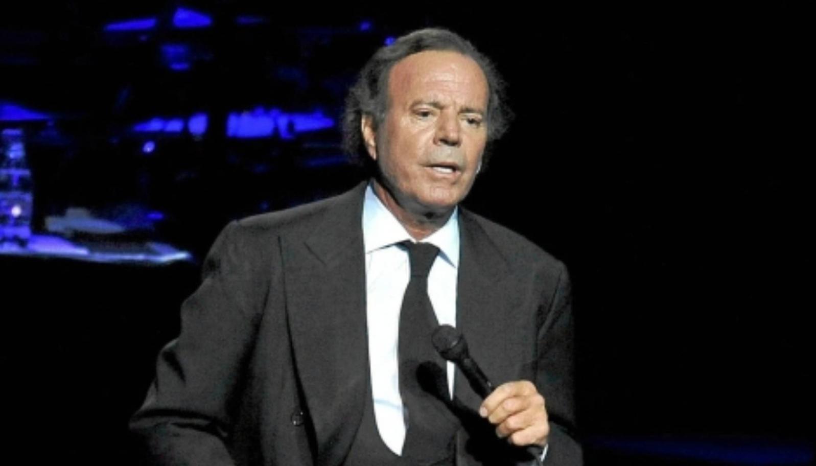 Julio Iglesias. 