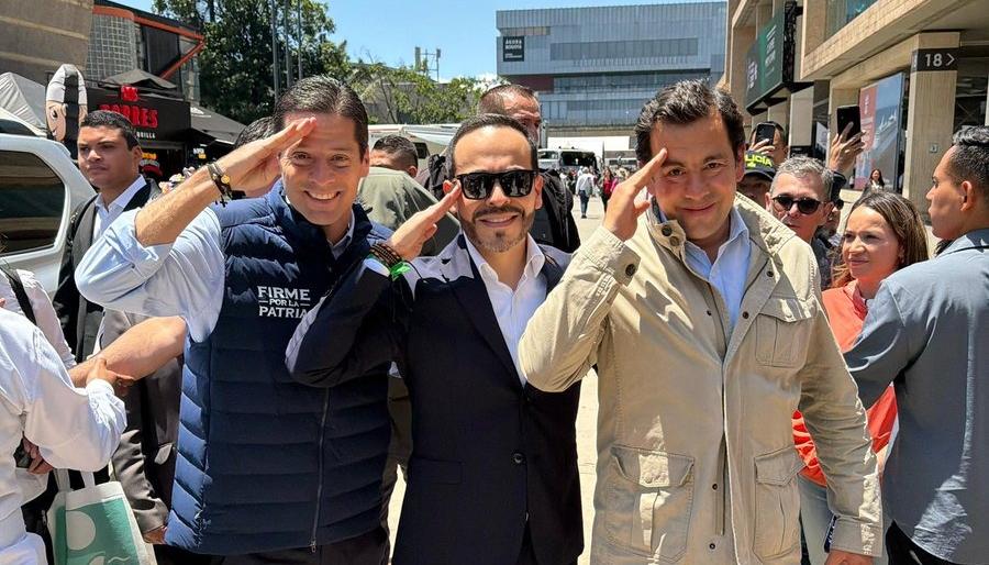 Mauricio Gómez, Abelardo De La Espriella y Rodrigo Lara.