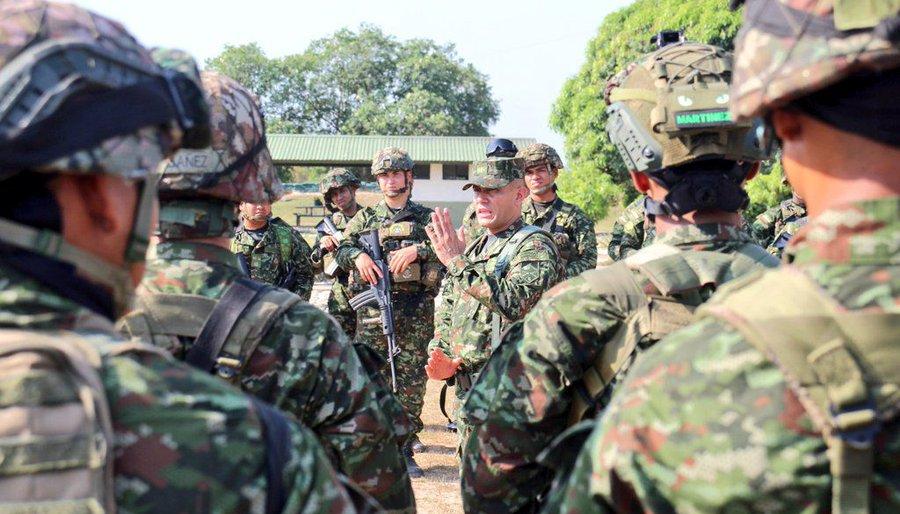 Personal de la Primera División del Ejército en los operativos