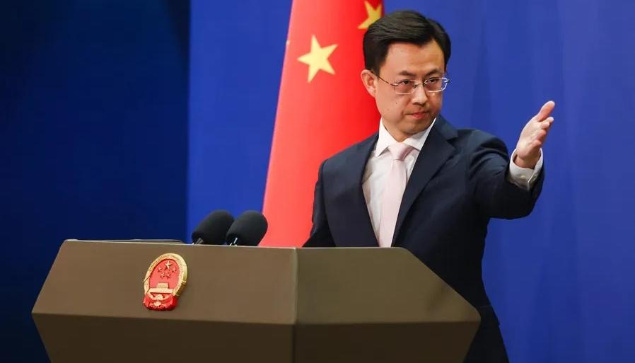 El portavoz de la Cancillería china Guo Jiakun.