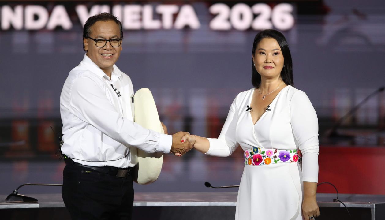 Los candidatos Roberto Sánchez y Keiko Fujimori.