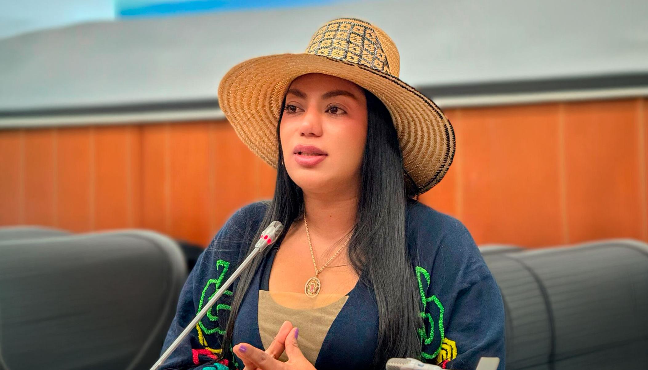 La senadora Martha Peralta. 