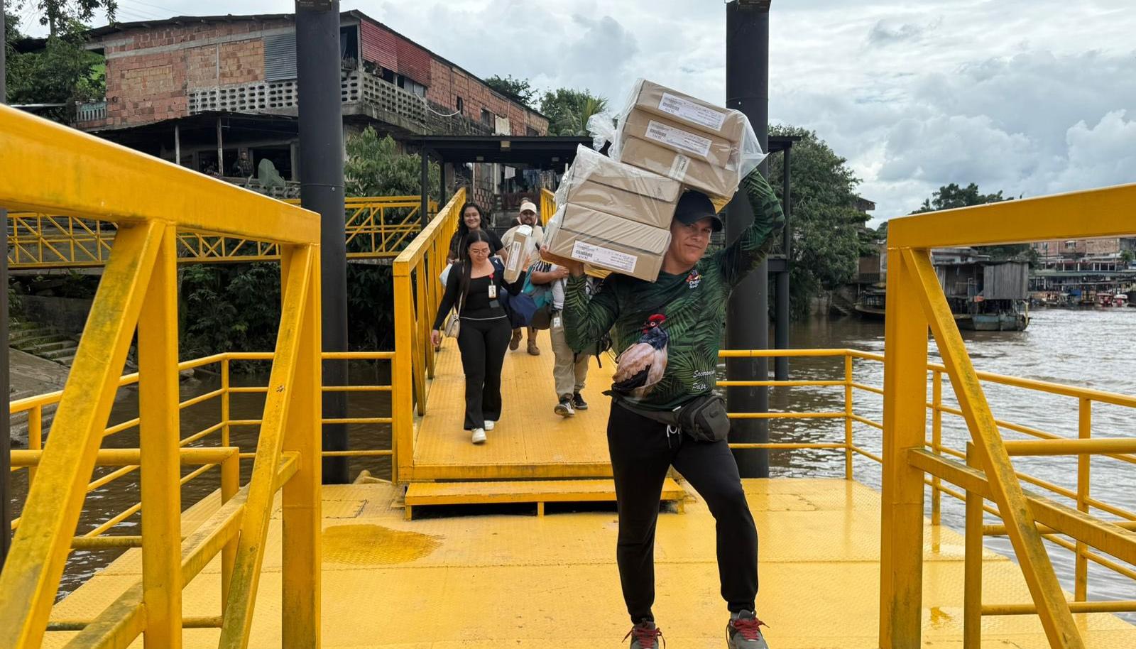 Traslado de material electoral en la primera vuelta