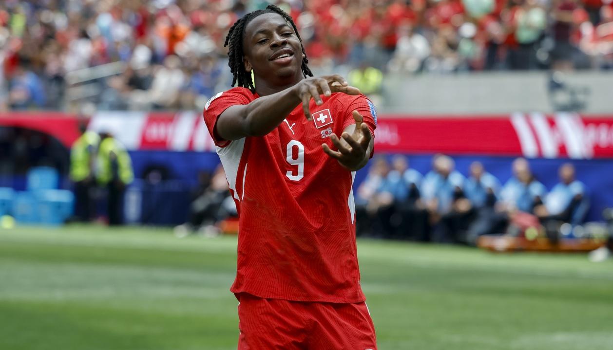 Johan Mamzambi marcó un doblete para el seleccionado suizo.
