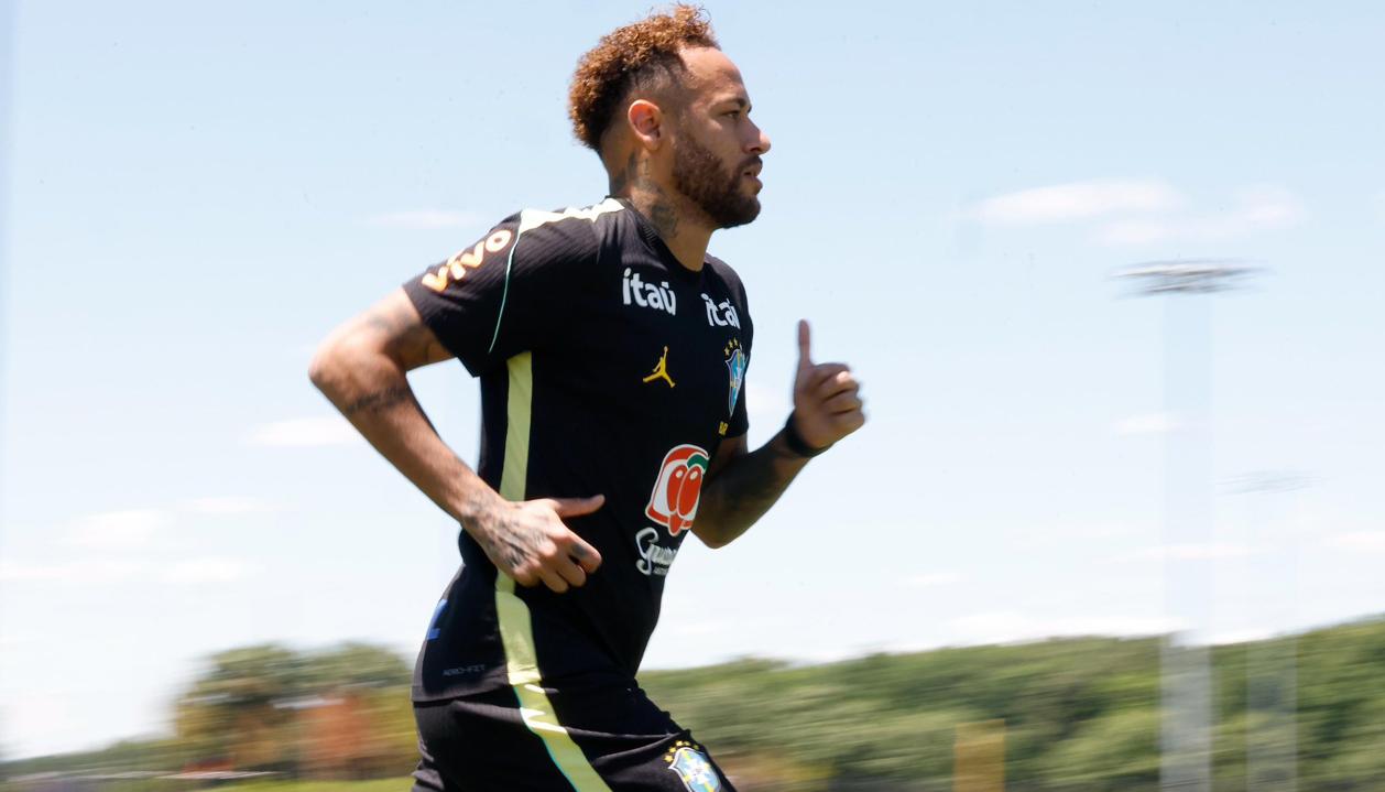 Neymar en la práctica de la selección brasileña en Nueva Jersey.