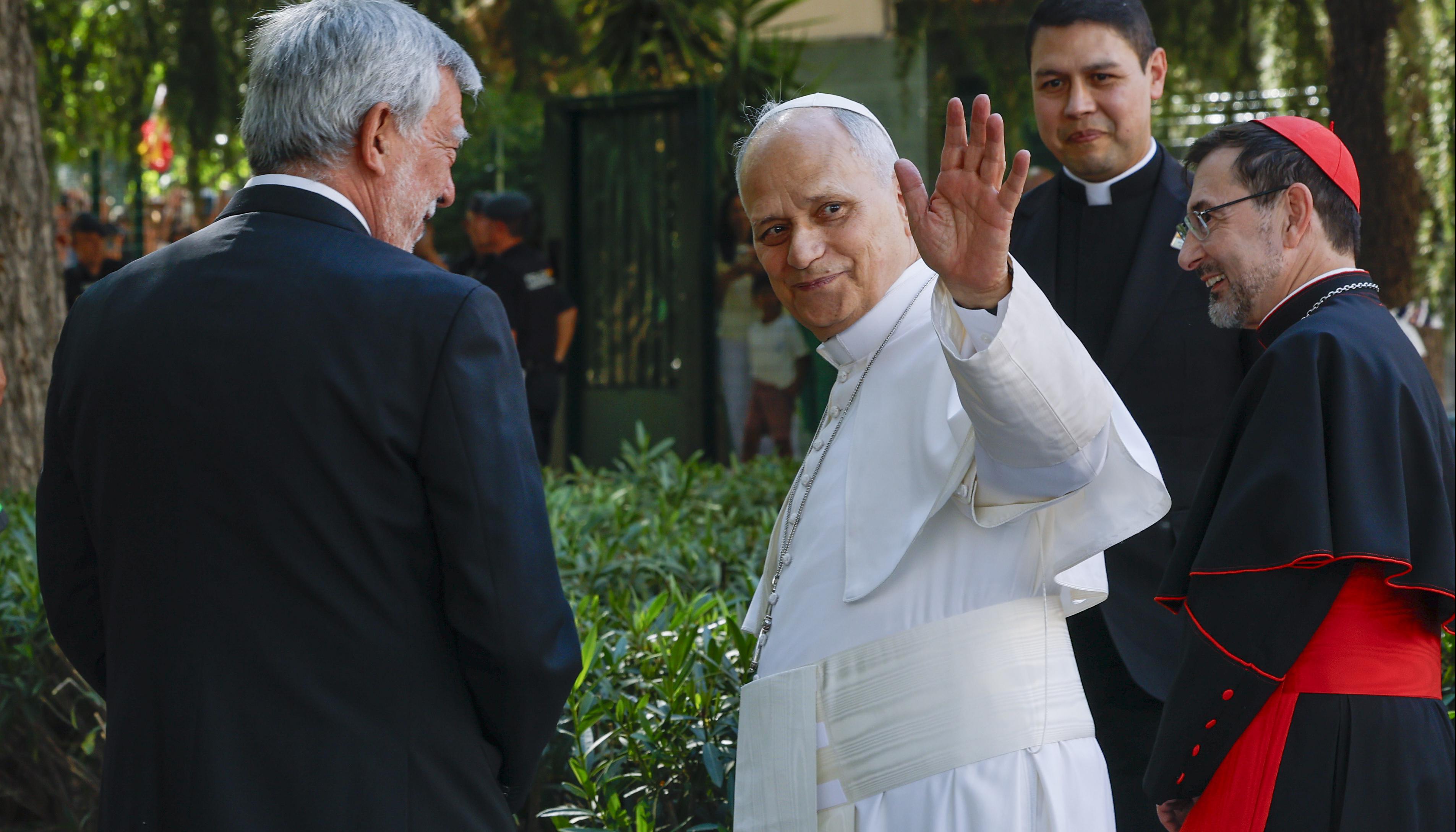 El Papa León XIV inició este sábado una gira por varias ciudades de España.