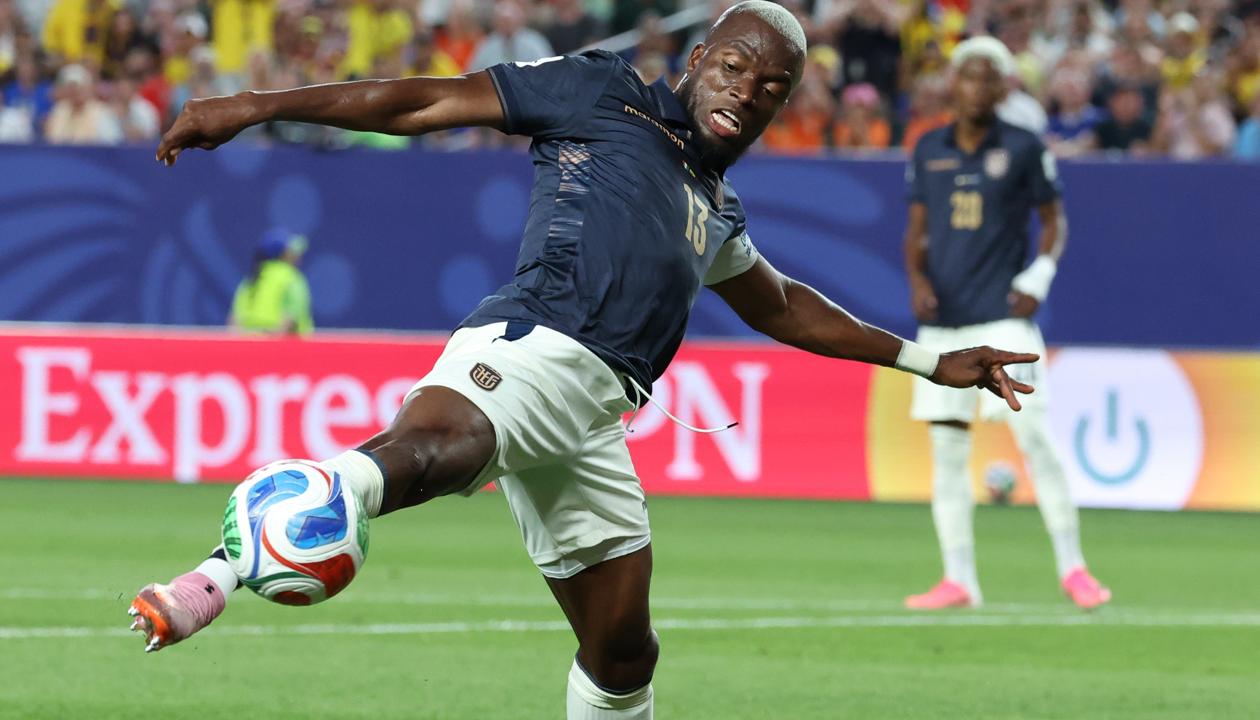 Enner Valencia, delantero de Ecuador, espera marcar gol contra Alemania.