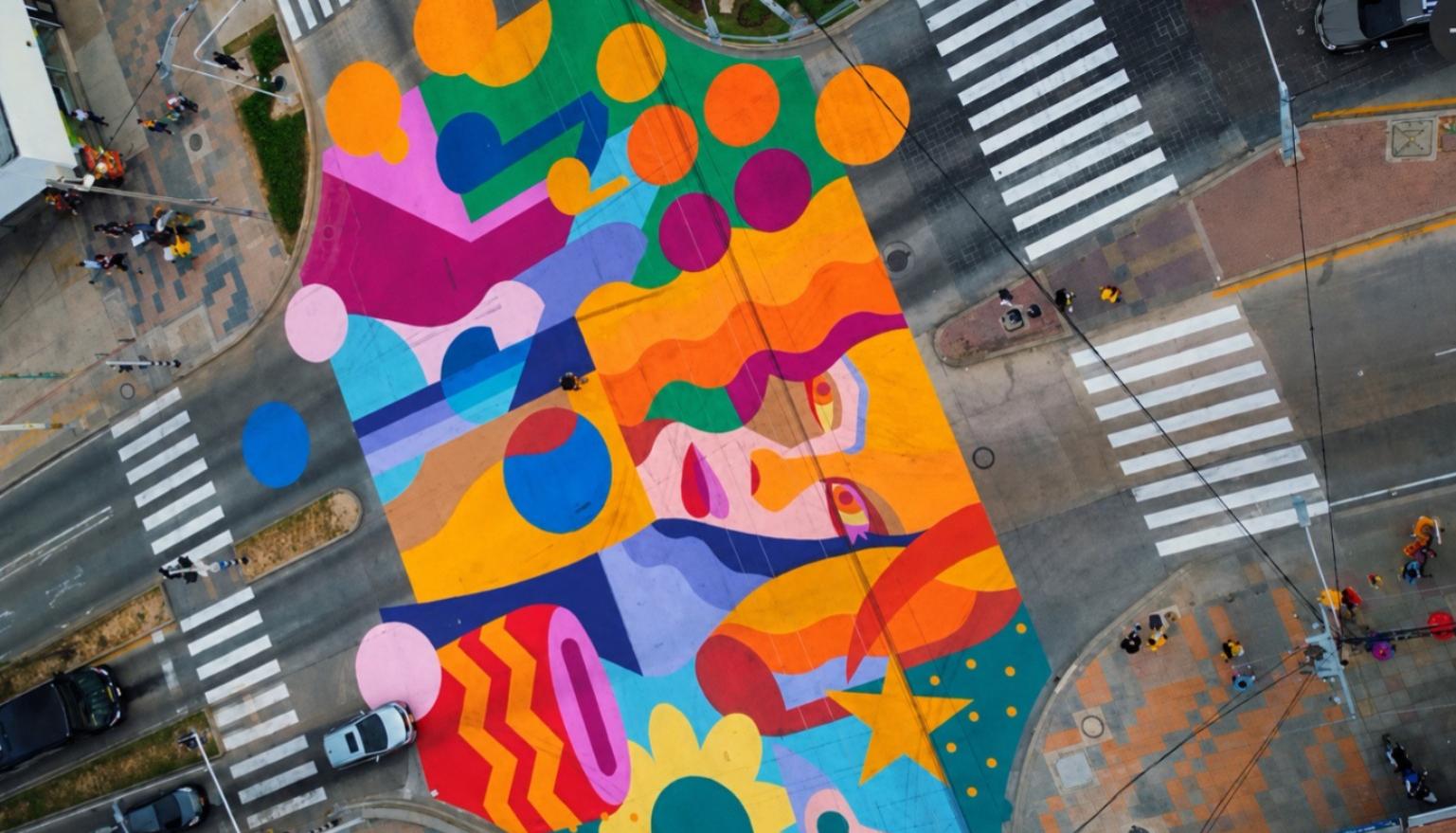 Una de las tres obras de arte urbano en la Avenida Shakira.