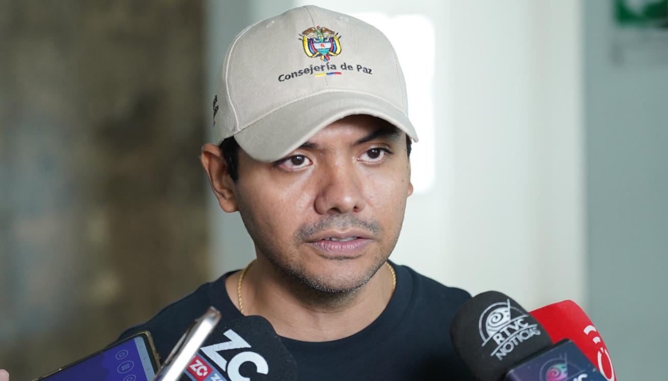Delegado del Gobierno Nacional para el Espacio de Conversación Sociojurídico de Barranquilla de la Consejería de Paz, Camilo Pineda. 