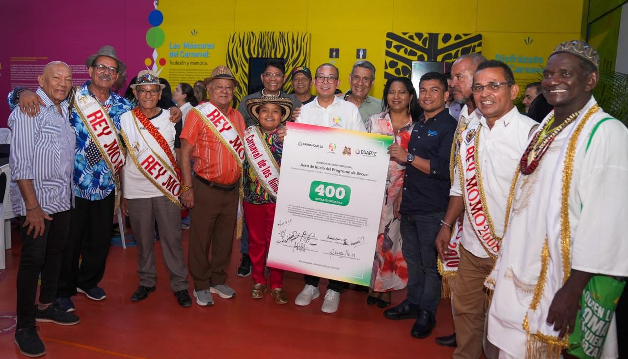 Firma del convenido entre Carnaval de Barranquilla y Duarte University.