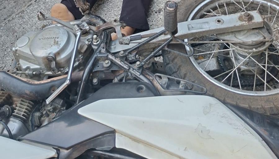 El joven quedó muerto en el lugar de los hechos. 