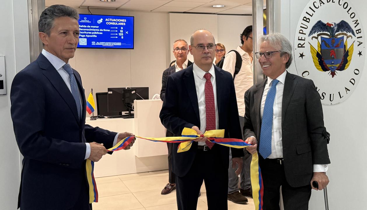 Inauguración de la nueva sede del Consulado de Colombia.