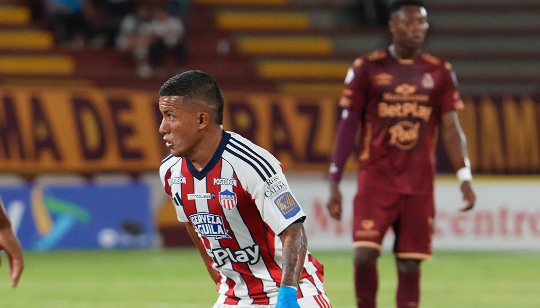 Cristian Barrios fue titular con Junior.