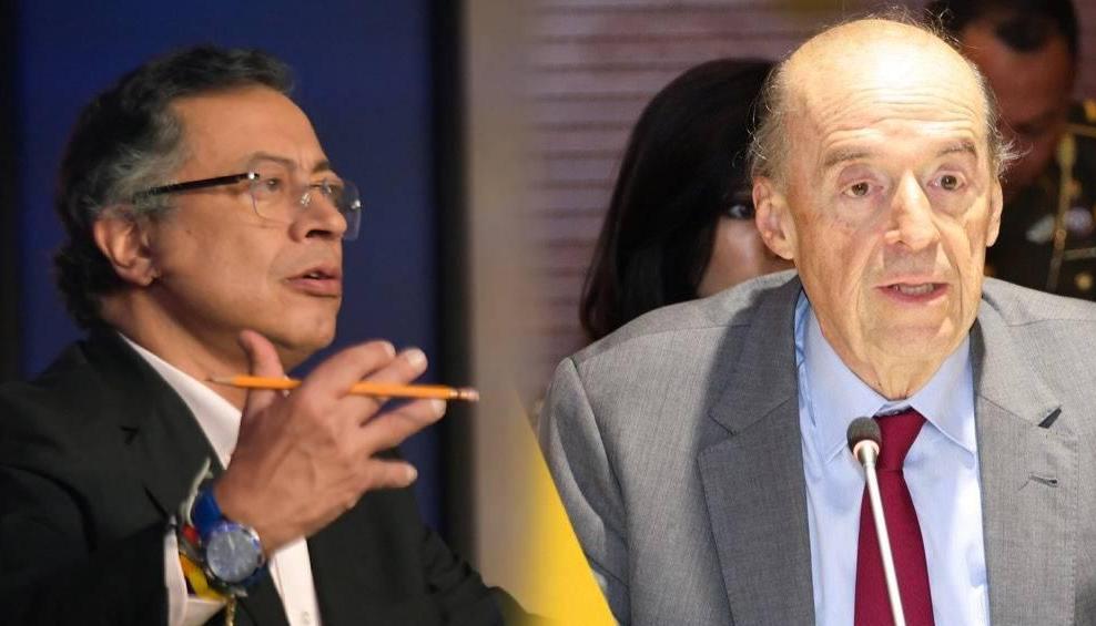 El Presidente Petro y Álvaro Leyva Durán.