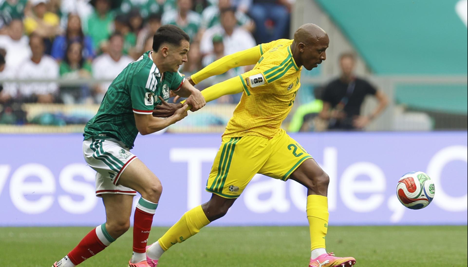 El jugador Jayden Adams durante un partido del Mundial de la FIFA 2026 contra México.