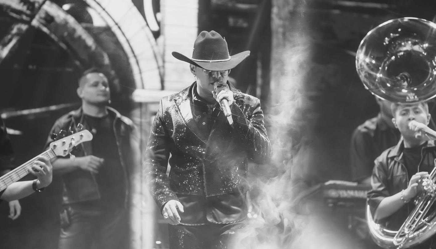 El cantante Yeison Jiménez dejó grabadas diferentes canciones que serán presentadas de manera gradual.