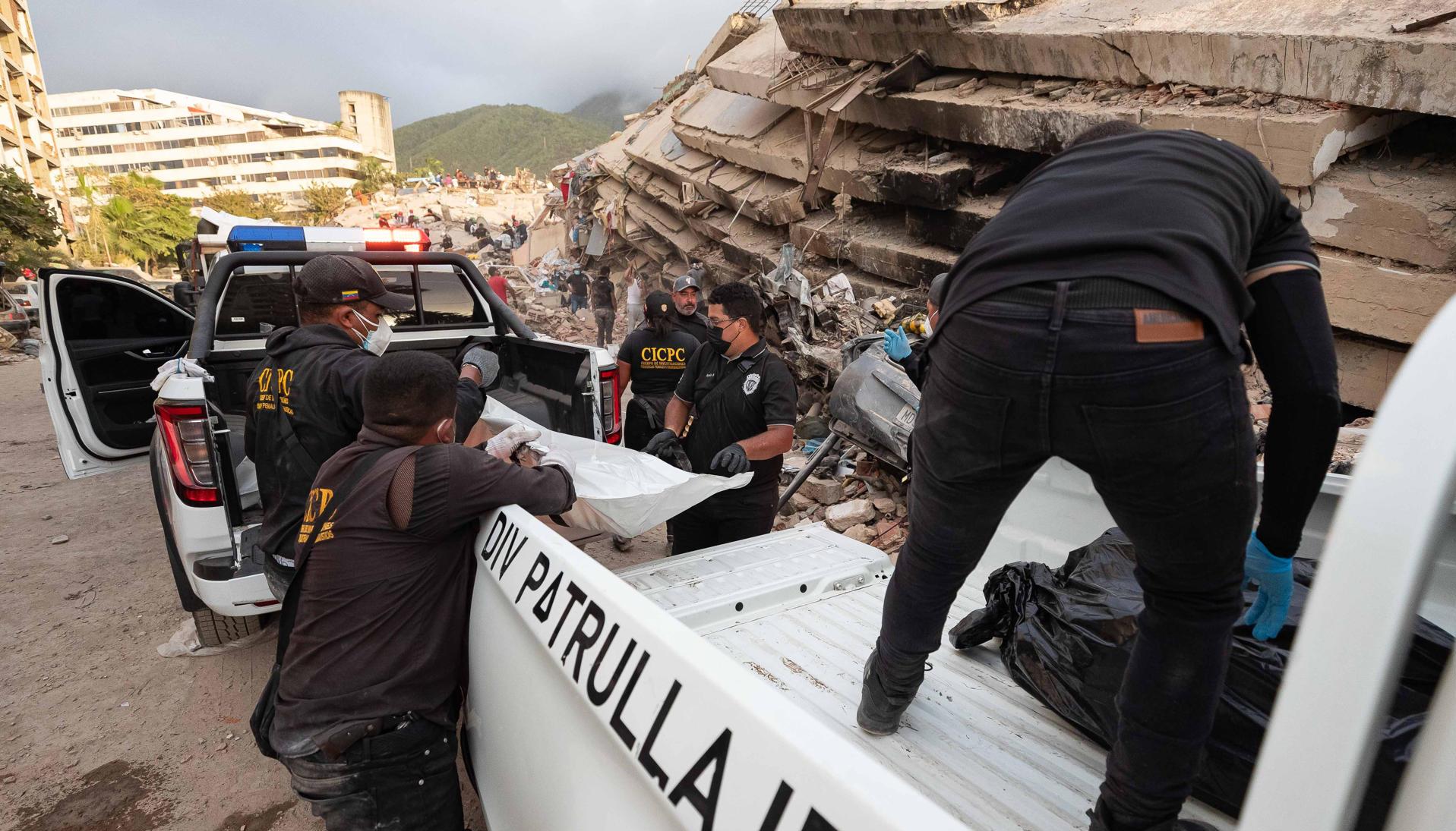 Funcionarios del Cicpc en La Guaira.