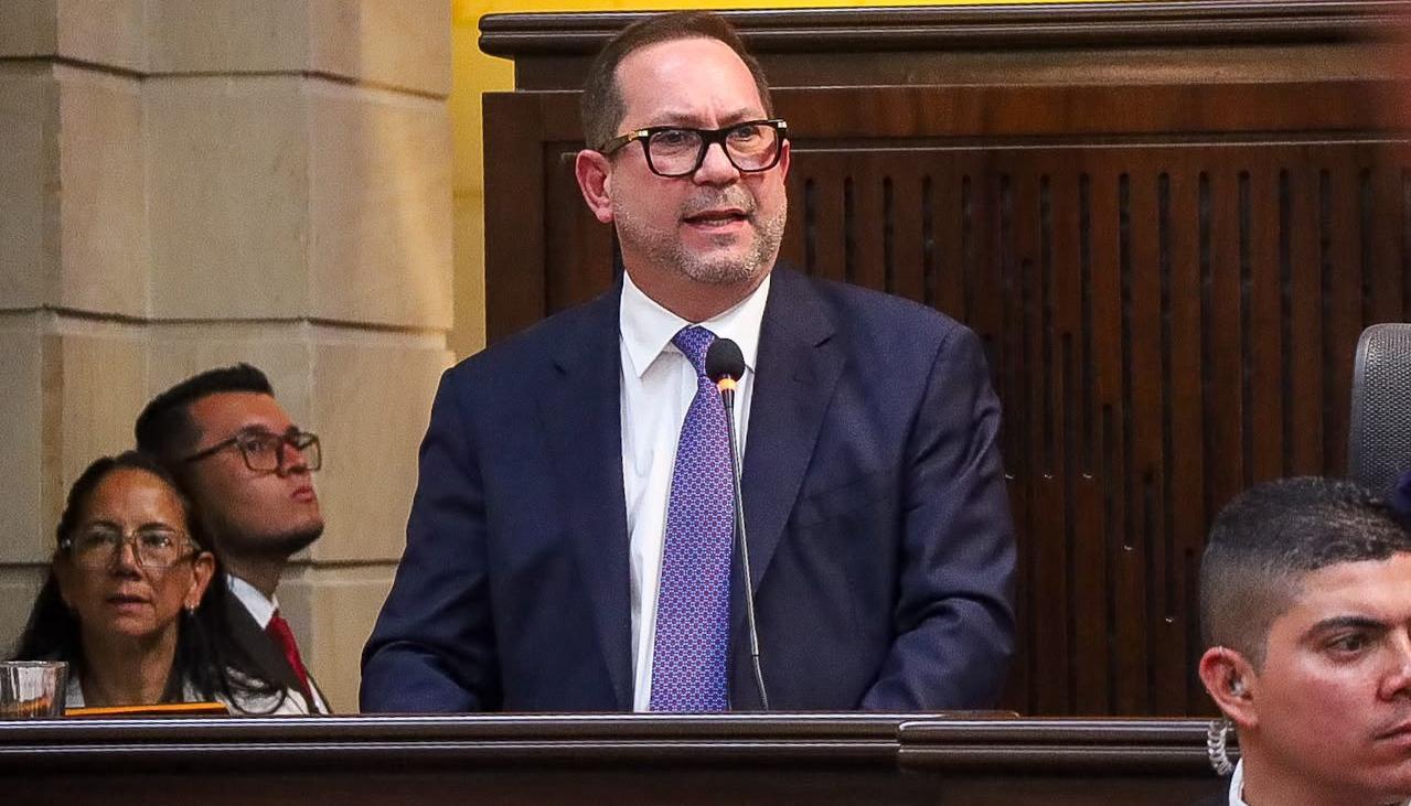Lidio García, Presidente del Senado. 