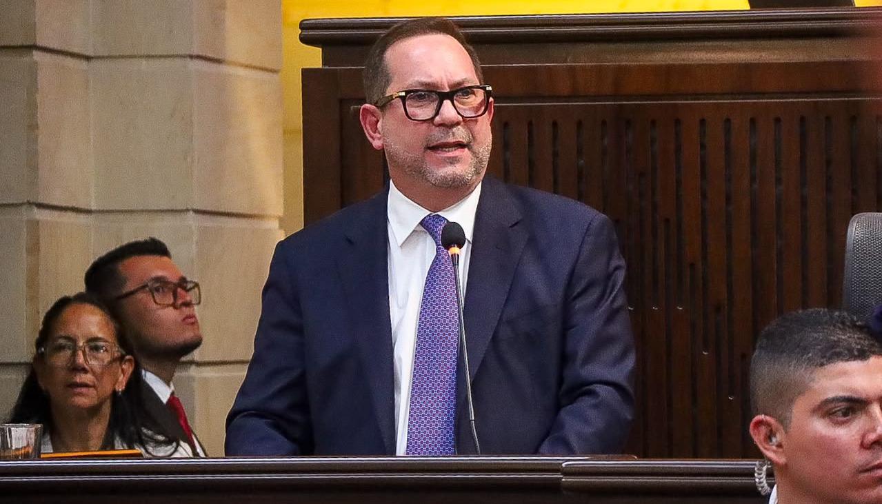 Lidio García, Presidente del Senado. 