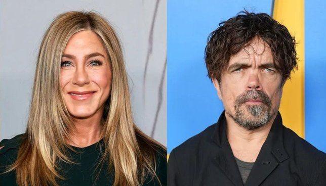 La actriz Jennifer Aniston y el actor Peter Dinklage 