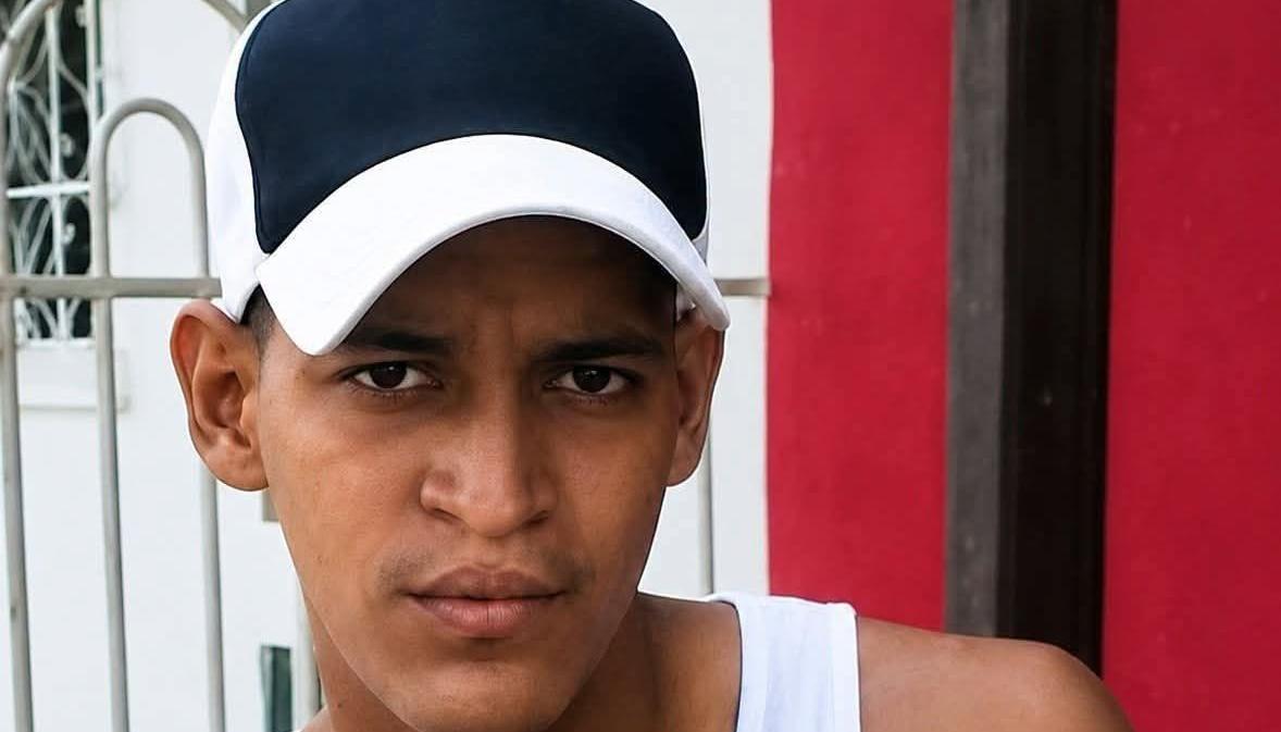 Kevin Consuegra.