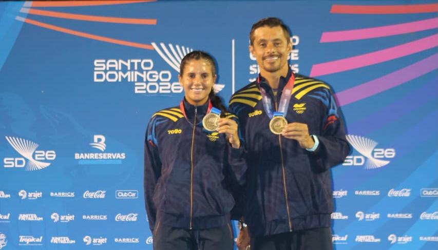 La tenista María Paulina Pérez y el ciclista Cristian Ortega.