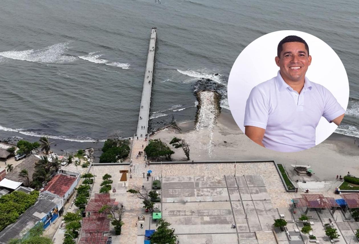Imagen de la Plaza de Puerto Colombia y el exalcalde Steimer Mantilla Rolong.
