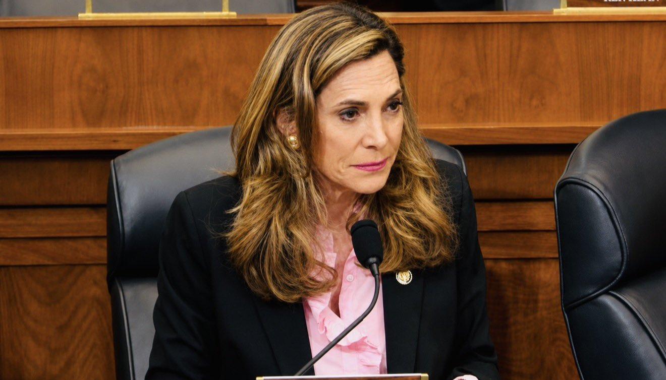 Maria Elvira Salazar, congresista republicana