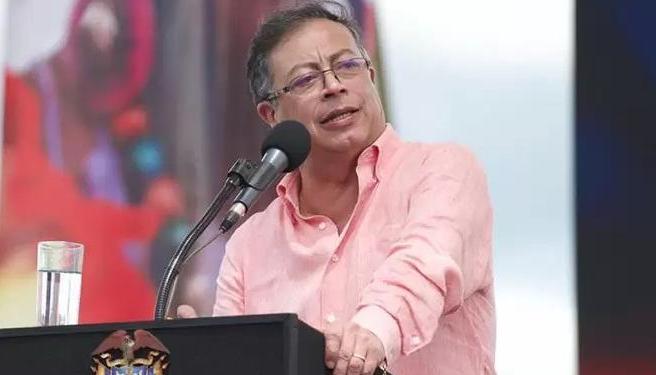 El Presidente Petro tiene dos meses para revisar las operaciones aéreas en Arauca.