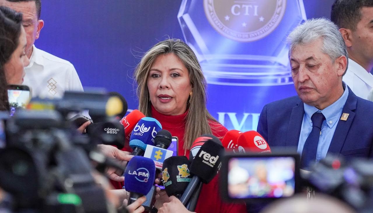 Fiscal General de la Nación, Luz Adriana Camargo