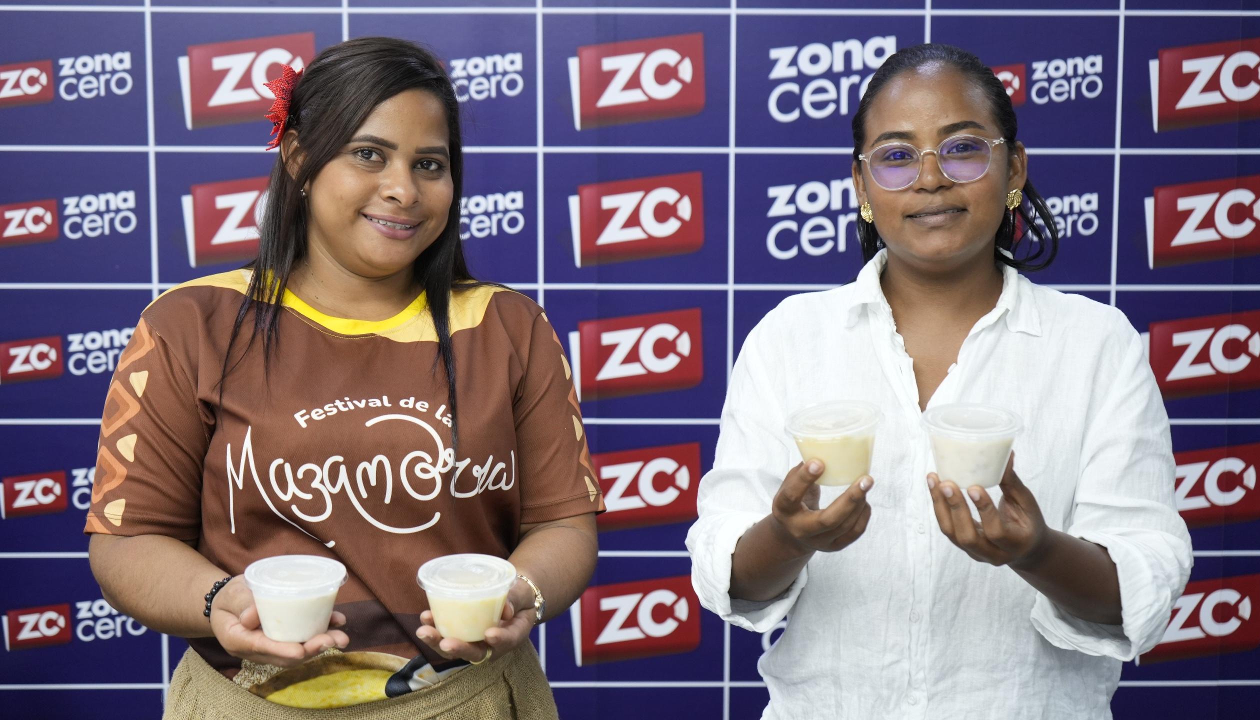 La coordinadora de Cultura de Repelón, Lizeth Carrillo, y la matrona Ingrid Espinoza. 