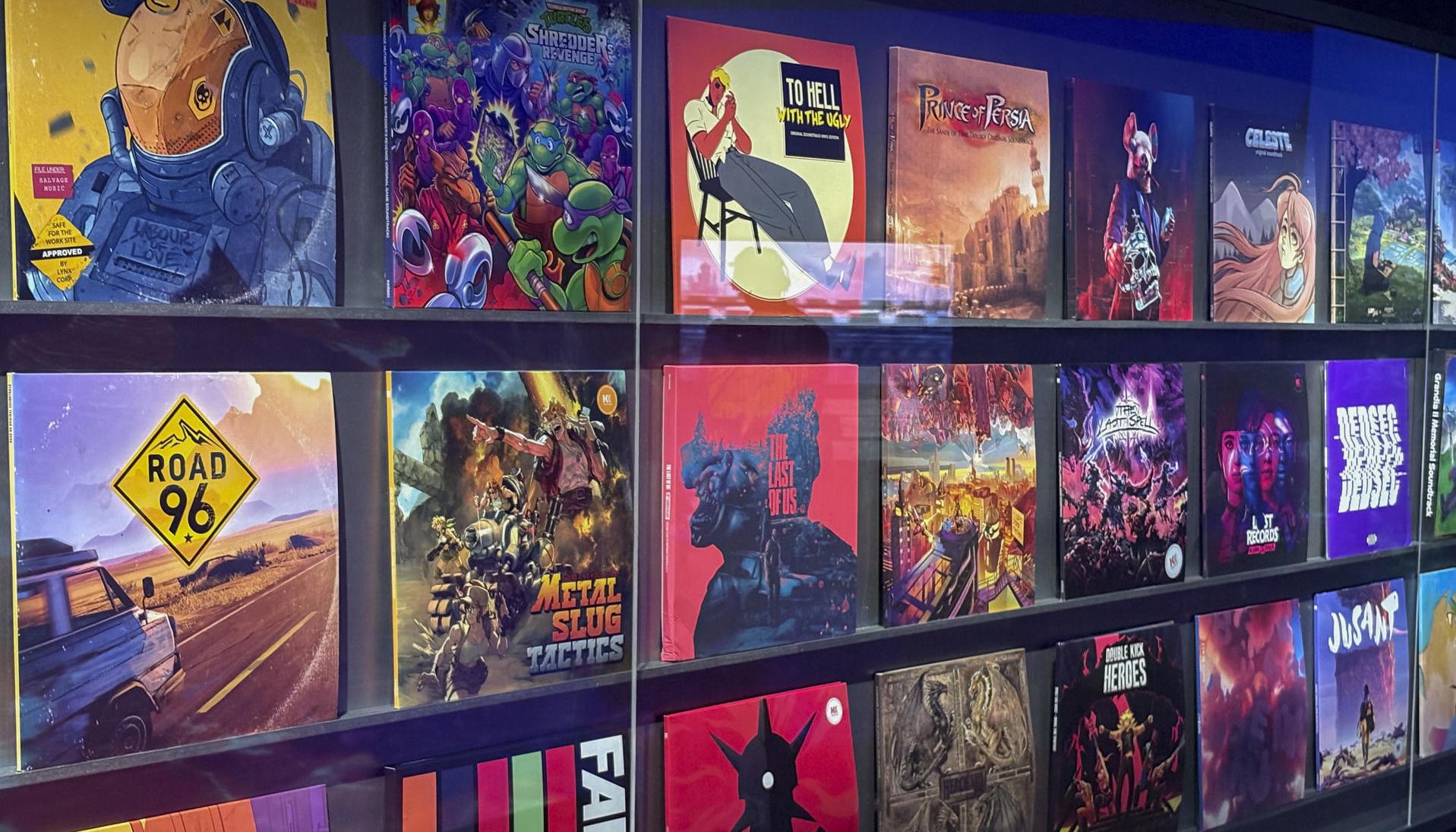 Vista de una galería de vinilos de música de videojuegos.
