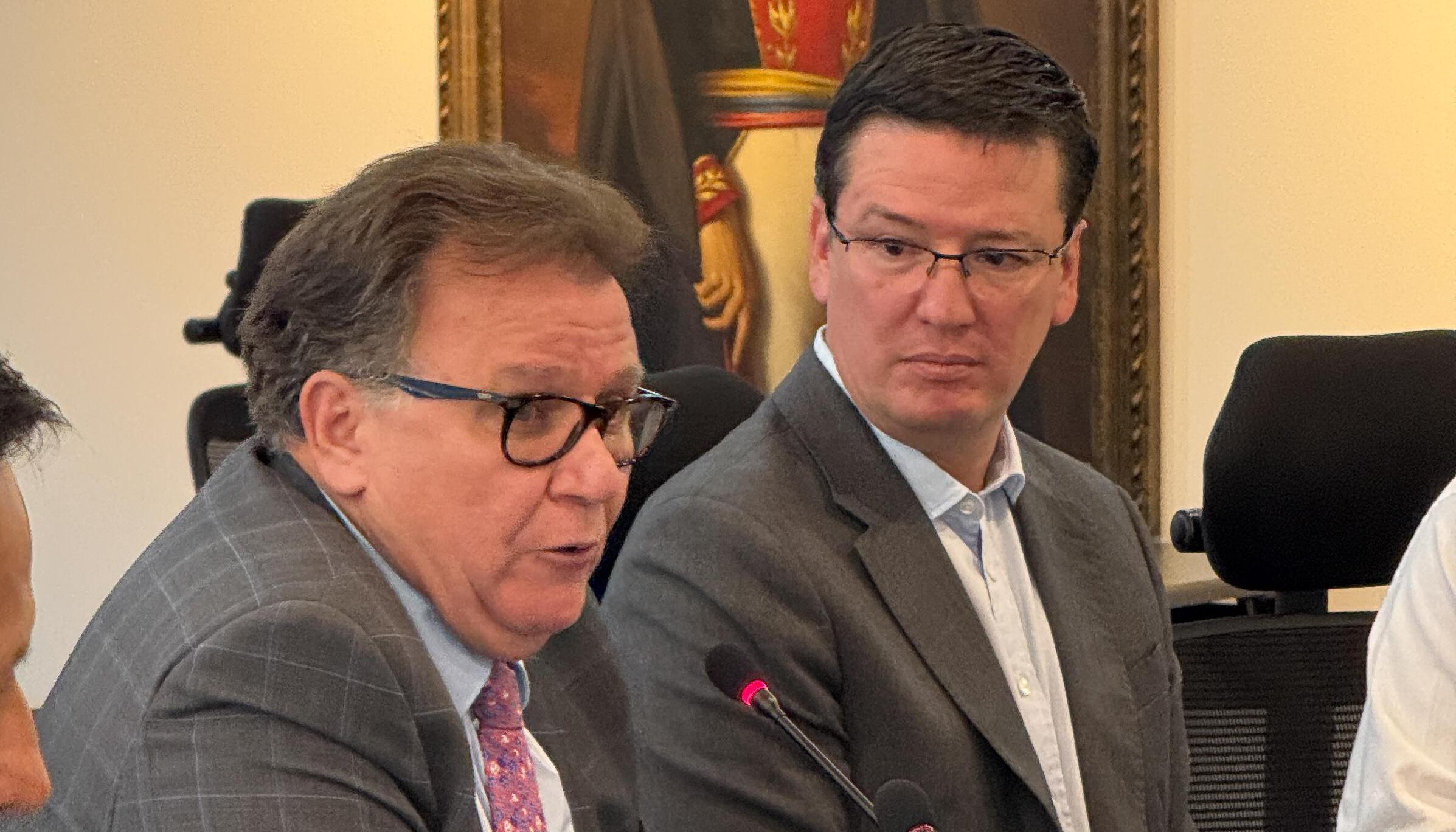 Indalecio Dangond, ministro de Agricultura designado, y Germán Bahamón, gerente de la Federación Nacional de Cafeteros. 