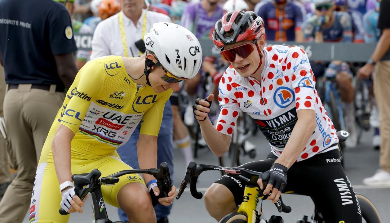 Tadej Pogacar, líder del Tour, y Jonas Vingegaard, líder de la montaña. 