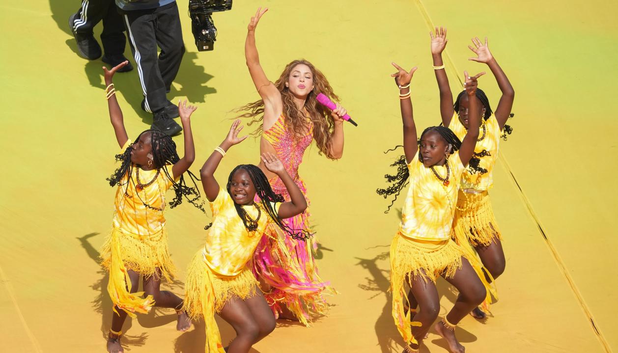 La barranquillera Shakira durante su actuación en el entretiempo de la final del Mundial entre España y Argentina.