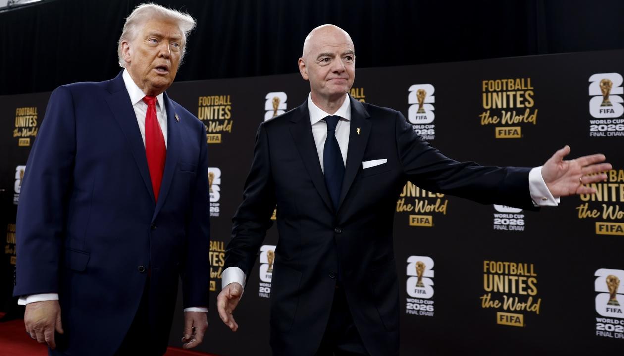 Donald Trump, presidente de Estados Unidos, y Gianni Infantino, presidente de la Fifa.