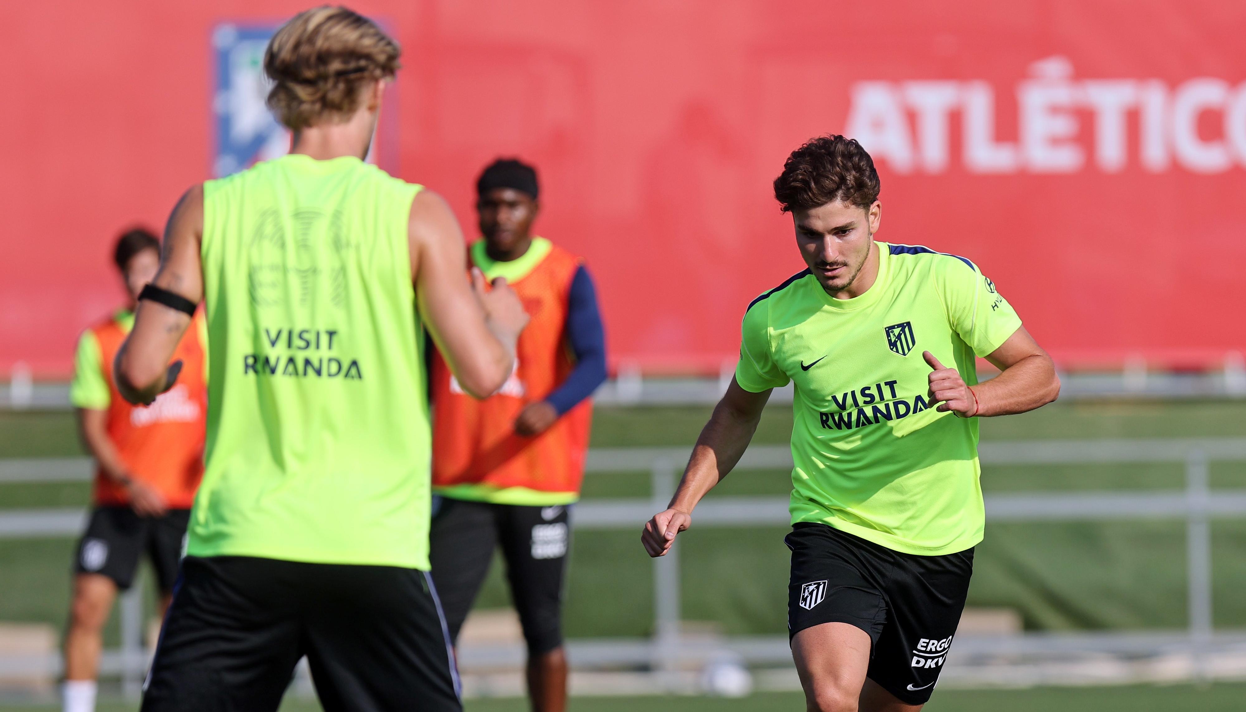 Julián Álvarez durante un entrenamiento.
