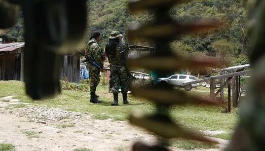 De acuerdo con las autoridades, se recuperaron "a dos menores de edad" que habrían sido reclutados.