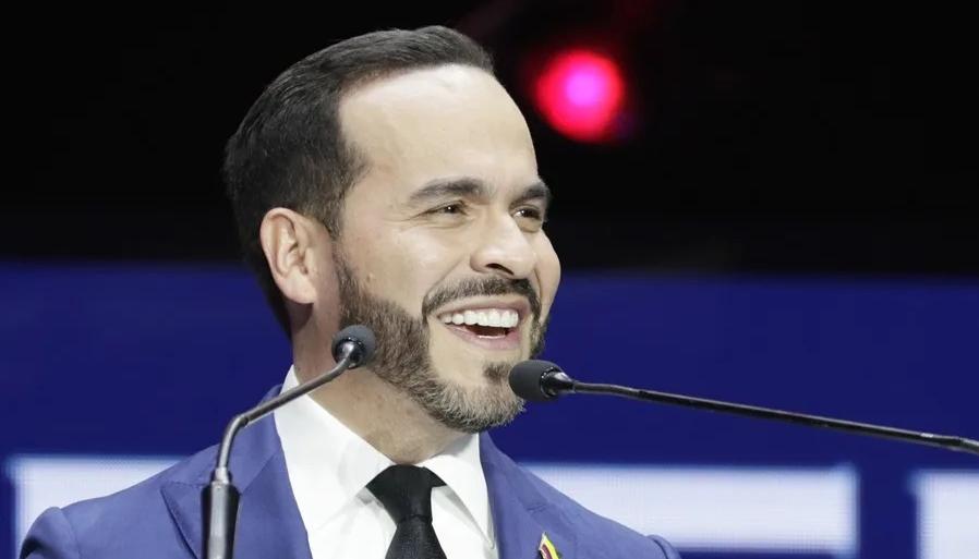 El Presidente Abelardo De La Espriella.