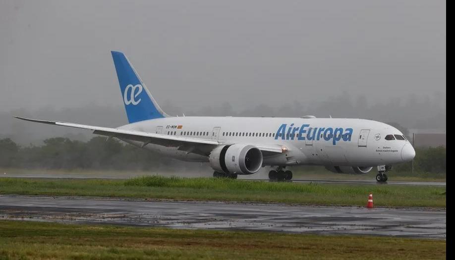 Una vez garantizada la completa disponibilidad del Aeropuerto Internacional Simón Bolivar