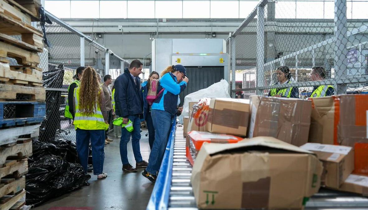 Ayuda internacional que ha llegado para damnificados del terremoto.
