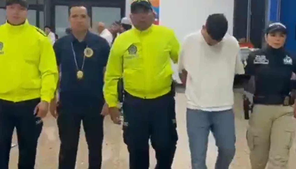 Capturado por el crimen del ciudadano estadounidense.
