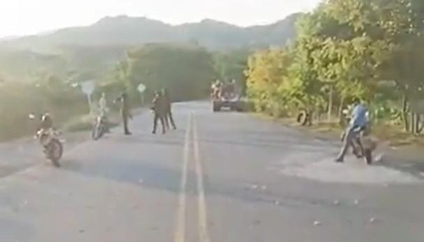 Cierre en el sur de Bolívar.