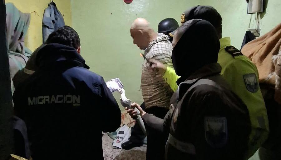 Colombiano extraditado desde Ecuador.