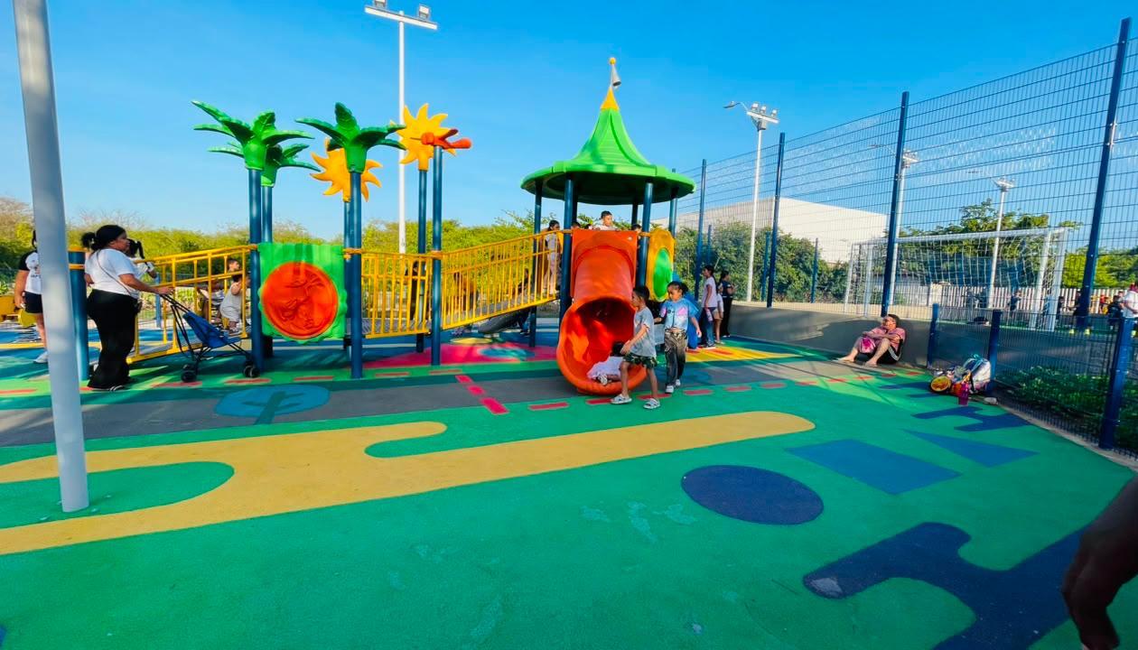 El parque de Caribe Verde cuenta con zonas recreativas para los niños.