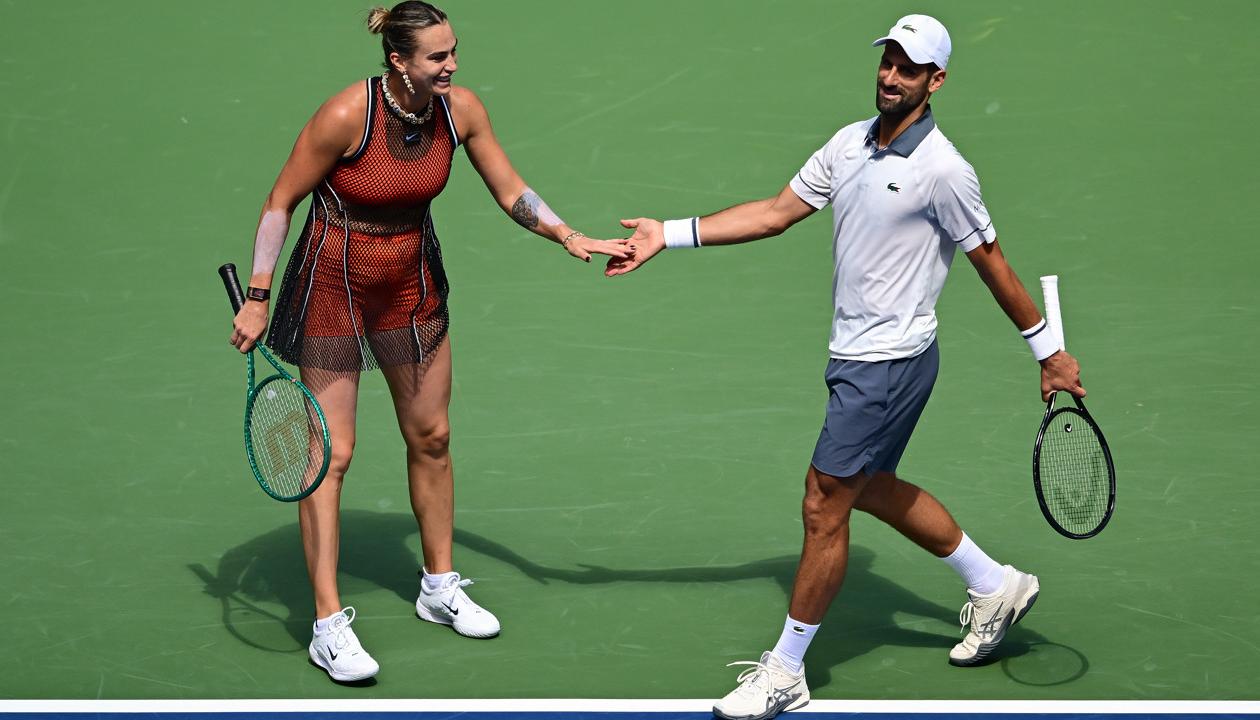 Los tenistas Aryna Sabalenka y Novak Djokovic.