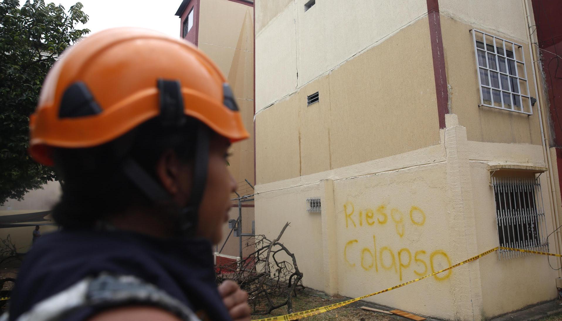 Edificio en riesgo de colapso.