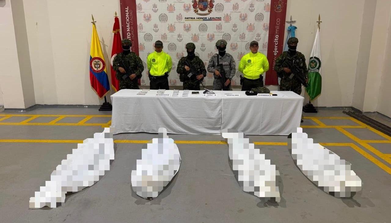 Ejército muestra a los abatidos