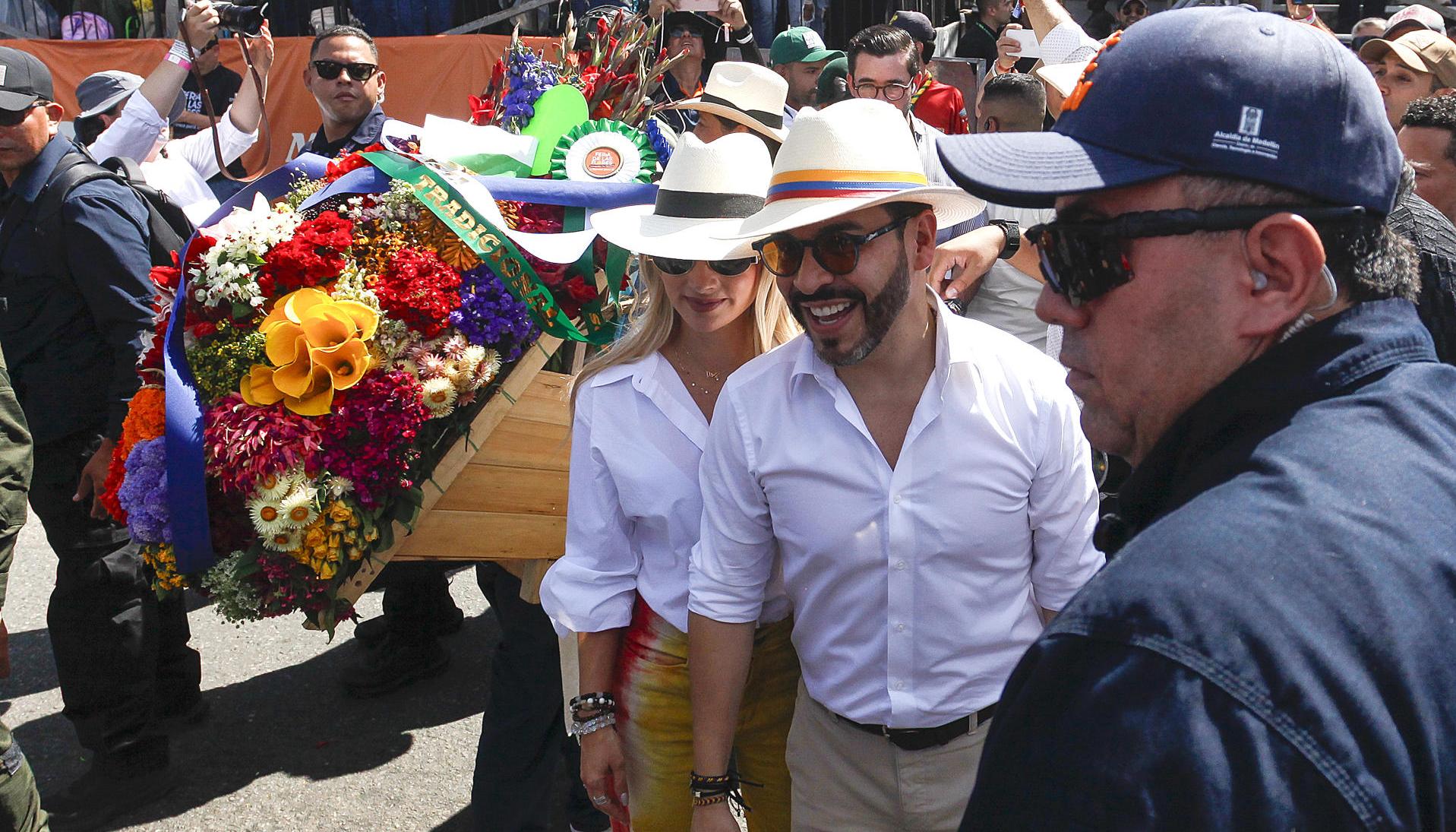 El Presidente Abelardo De La Espriella en el Desfile de Silleteros.